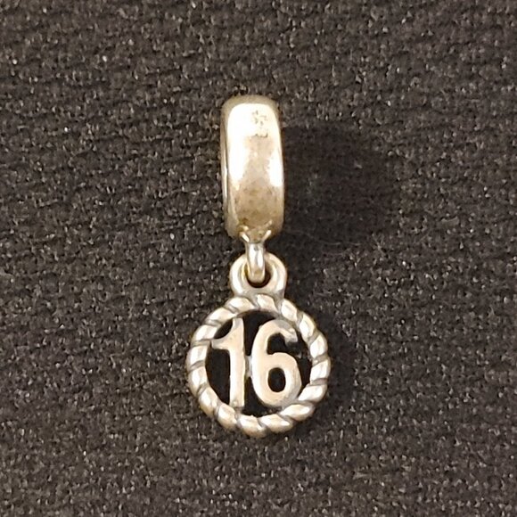 Exquiste Pandora 925 Sterling Silver "Sweet 16" Dangle Charm Bead 790494 - Picture 1 of 4
